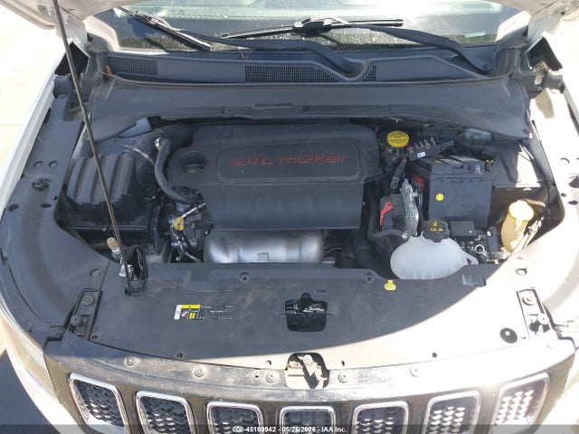 2017 Jeep New Compass Limited 4x4 მანქანა იყიდება აუქციონზე, vin: 3C4NJDCB4HT628391, აუქციონის ნომერი: 45169942