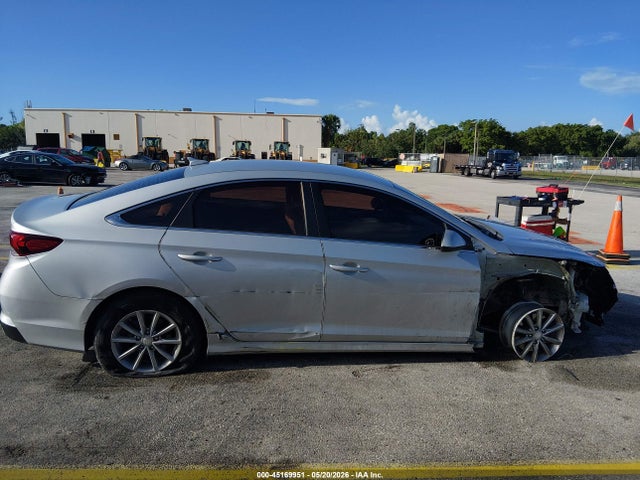 Продажа на аукционе авто 2018 Hyundai Sonata Se, vin: 5NPE24AF6JH677715, номер лота: 45169951