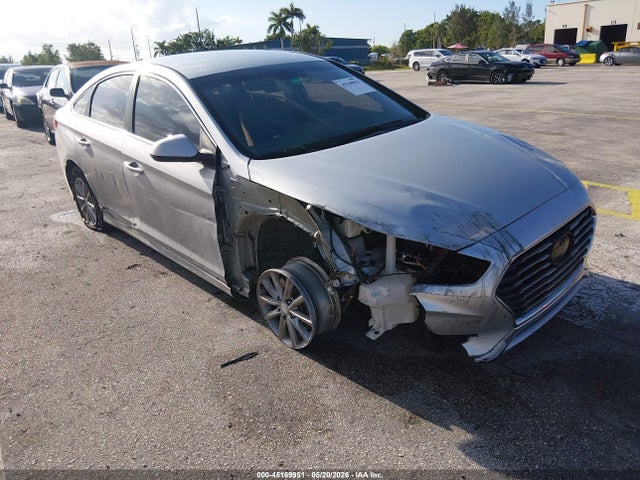 Продажа на аукционе авто 2018 Hyundai Sonata Se, vin: 5NPE24AF6JH677715, номер лота: 45169951