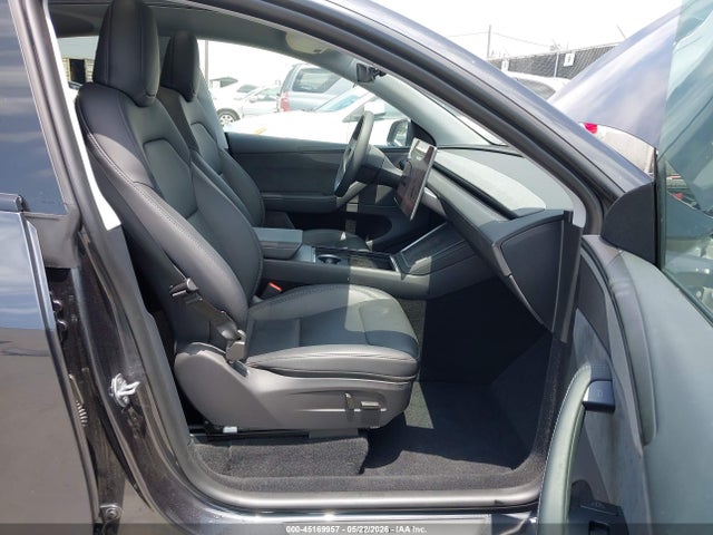 Продажа на аукционе авто 2026 Tesla Model Y Premium Rear-wheel Drive/rear-wheel Drive, vin: 7SAYGDED8TF431020, номер лота: 45169957
