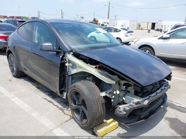 Продажа на аукционе авто 2026 Tesla Model Y Premium Rear-wheel Drive/rear-wheel Drive, vin: 7SAYGDED8TF431020, номер лота: 45169957
