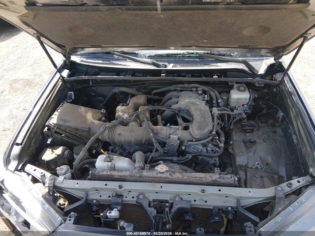 Toyota 4RUNNER SR5 2020 JTEBU5JRXL5800542 Image 10