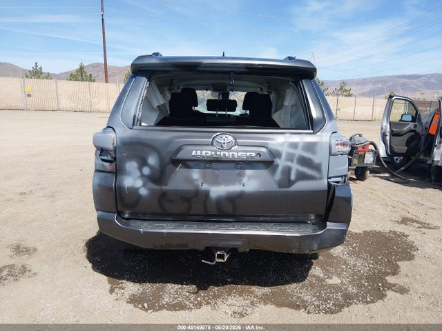 Toyota 4RUNNER SR5 2020 JTEBU5JRXL5800542 Image 16