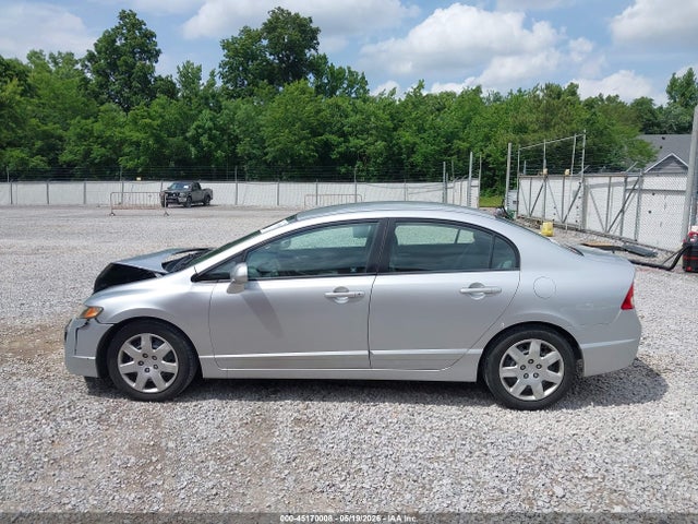Продажа на аукционе авто 2011 Honda Civic Lx, vin: 2HGFA1F5XBH302752, номер лота: 45170008
