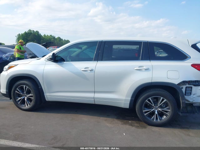 Aukcja sprzedaży 2018 Toyota Highlander Le Plus, vin: 5TDZZRFH7JS267018, numer aukcji: 45170016