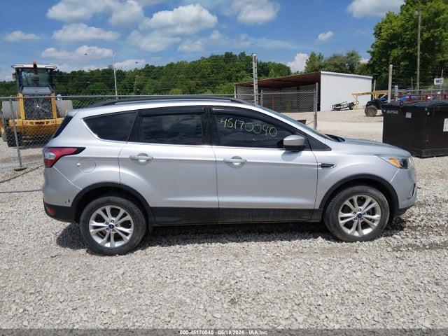 45170040 :رقم المزاد ، 1FMCU0GD0JUC68532 vin ، 2018 Ford Escape Se مزاد بيع