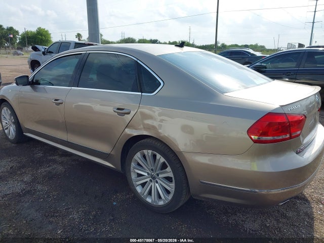 2015 Volkswagen Passat 2.0l Tdi Sel Premium მანქანა იყიდება აუქციონზე, vin: 1VWCV7A30FC050336, აუქციონის ნომერი: 45170067