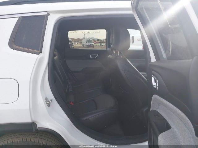 Aukcja sprzedaży 2024 Jeep Compass Latitude 4x4, vin: 3C4NJDBN1RT117847, numer aukcji: 45170097