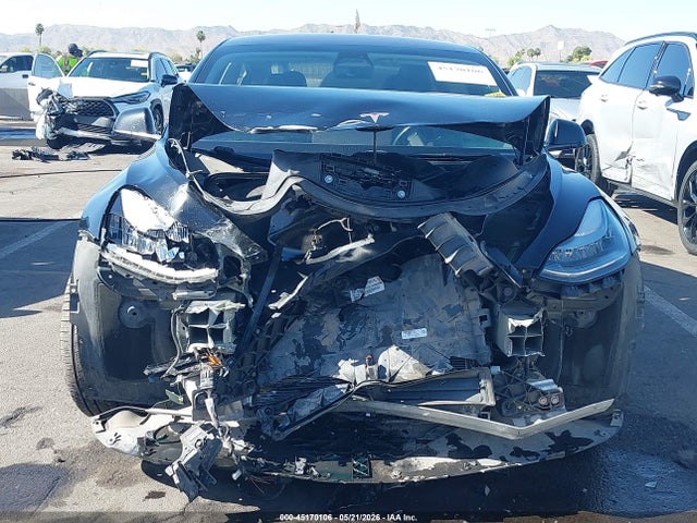 Продажа на аукционе авто 2018 Tesla Model 3 Long Range/mid Range, vin: 5YJ3E1EAXJF029675, номер лота: 45170106