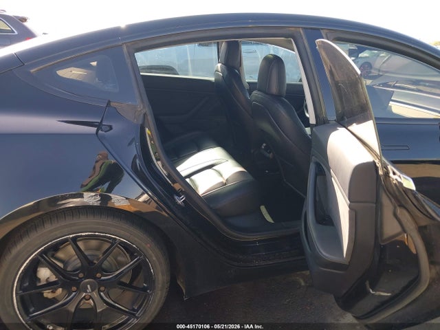 Продажа на аукционе авто 2018 Tesla Model 3 Long Range/mid Range, vin: 5YJ3E1EAXJF029675, номер лота: 45170106