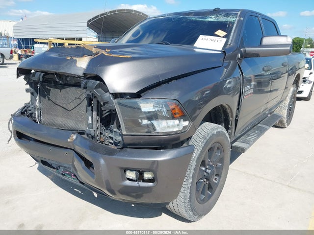 45170117 :رقم المزاد ، 3C6UR5CL1HG676742 vin ، 2017 Ram 2500 Tradesman  4x4 6'4 Box مزاد بيع