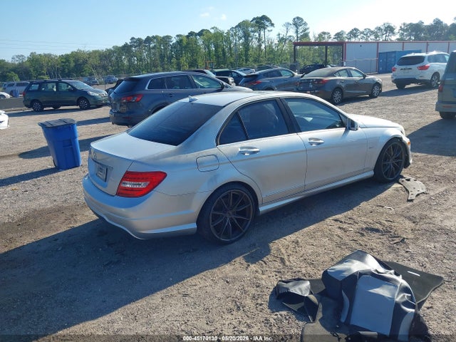Продажа на аукционе авто 2012 Mercedes-benz C 250 Sport, vin: WDDGF4HB7CR210868, номер лота: 45170130