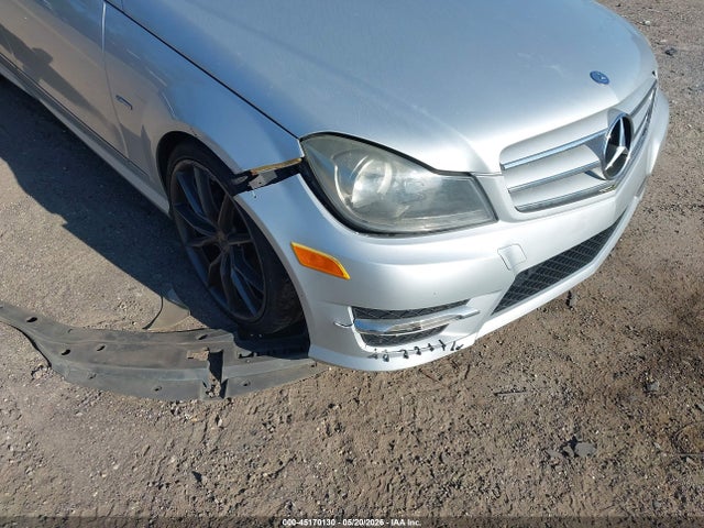 Продажа на аукционе авто 2012 Mercedes-benz C 250 Sport, vin: WDDGF4HB7CR210868, номер лота: 45170130
