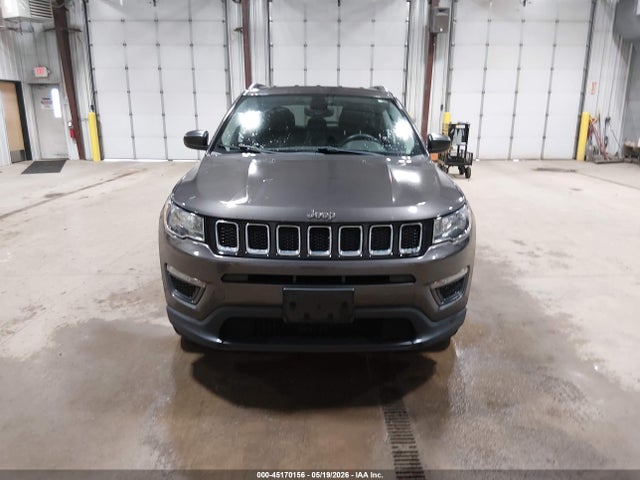 3C4NJDAB8JT359644 Jeep Compass Sport 4x4