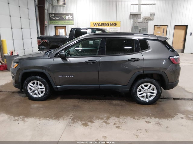 3C4NJDAB8JT359644 Jeep Compass Sport 4x4