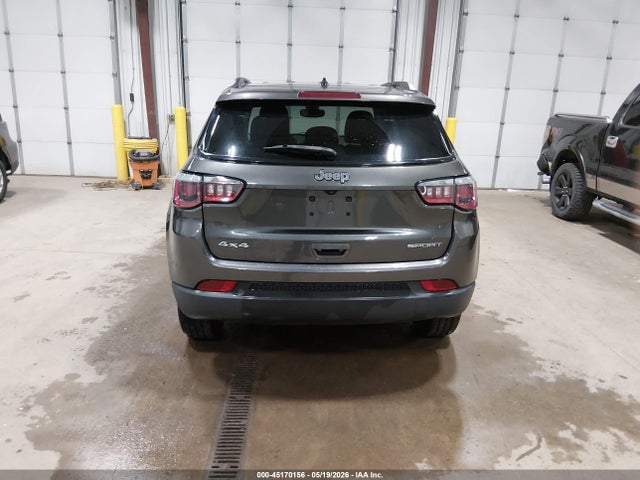 3C4NJDAB8JT359644 Jeep Compass Sport 4x4
