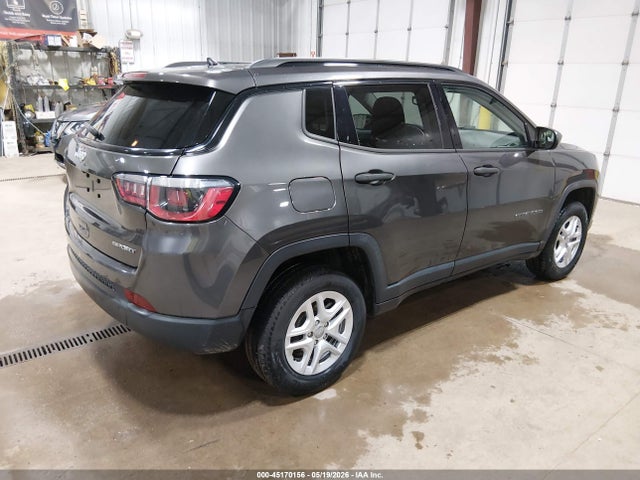 3C4NJDAB8JT359644 Jeep Compass Sport 4x4