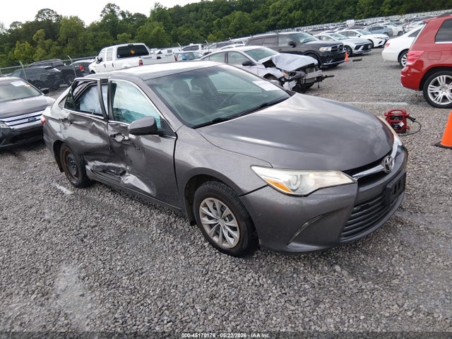 Toyota CAMRY LE 2017 4T1BF1FK8HU385877 головне зображення