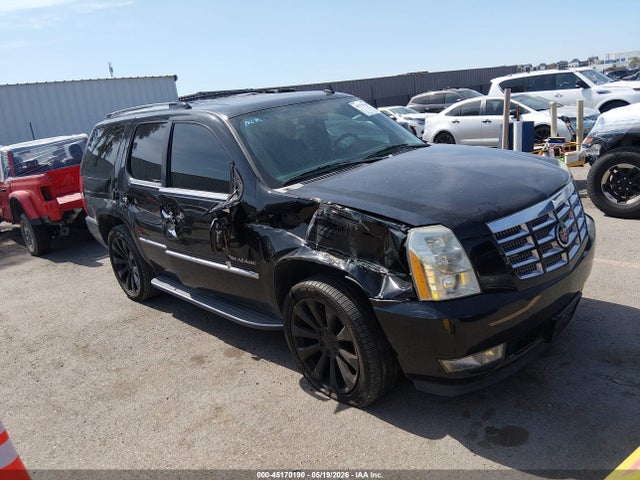 2013 Cadillac Escalade Standard მანქანა იყიდება აუქციონზე, vin: 1GYS3AEF8DR167429, აუქციონის ნომერი: 45170190