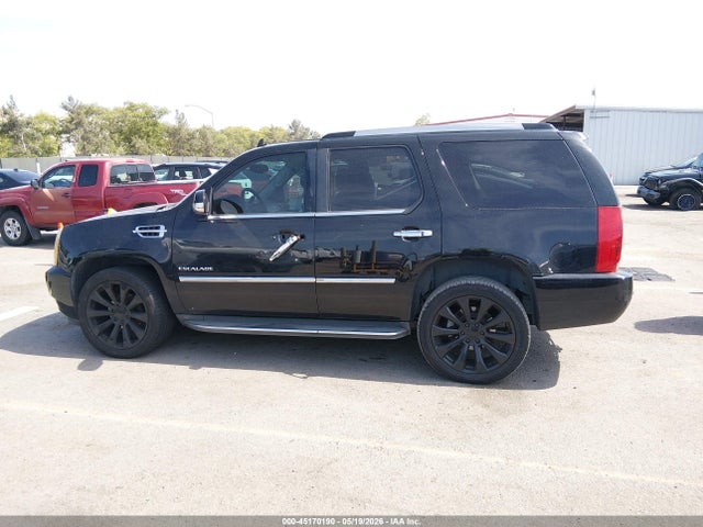 2013 Cadillac Escalade Standard მანქანა იყიდება აუქციონზე, vin: 1GYS3AEF8DR167429, აუქციონის ნომერი: 45170190