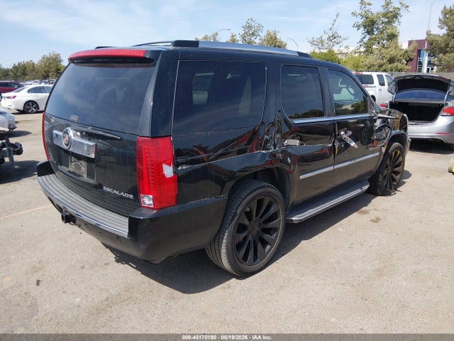 2013 Cadillac Escalade Standard მანქანა იყიდება აუქციონზე, vin: 1GYS3AEF8DR167429, აუქციონის ნომერი: 45170190