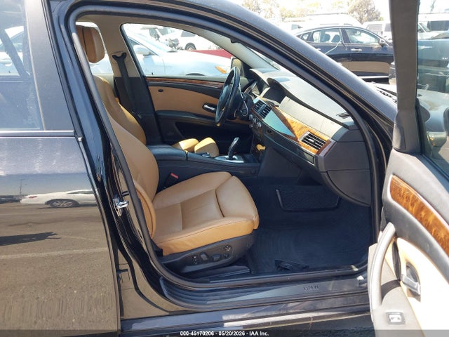 2008 Bmw 535i მანქანა იყიდება აუქციონზე, vin: WBANW13558CZ78423, აუქციონის ნომერი: 45170206