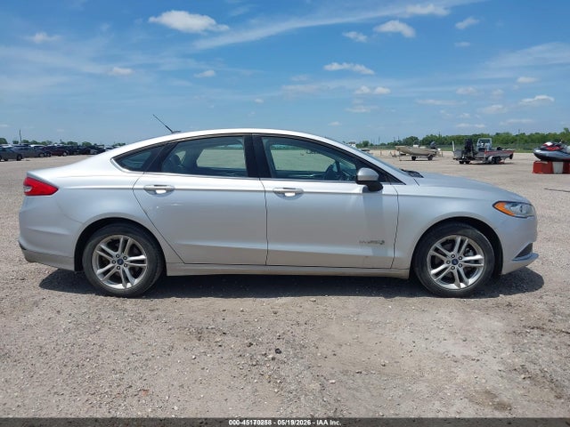 Продажа на аукционе авто 2018 Ford Fusion Hybrid S, vin: 3FA6P0UU1JR278948, номер лота: 45170258