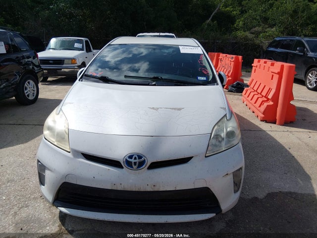 JTDKN3DUXF0422990 Toyota Prius Persona Series Special Edition