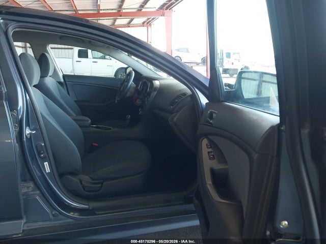 Продажа на аукционе авто 2015 Kia Optima Lx, vin: KNAGM4A74F5546735, номер лота: 45170296
