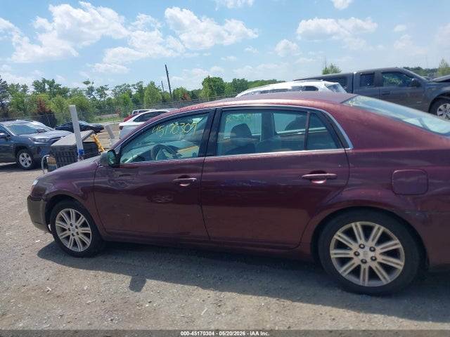 2005 Toyota Avalon Limited მანქანა იყიდება აუქციონზე, vin: 4T1BK36B95U052882, აუქციონის ნომერი: 45170304