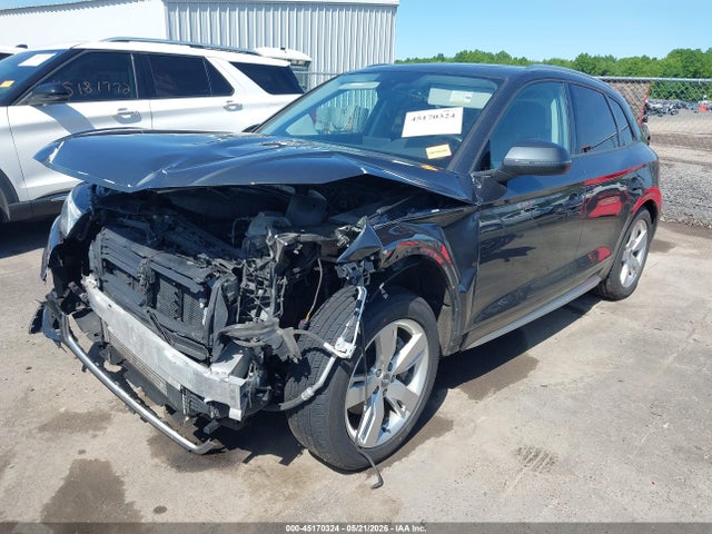45170324 :رقم المزاد ، WA1ANAFY6J2022335 vin ، 2018 Audi Q5 2.0t Premium/2.0t Tech Premium مزاد بيع