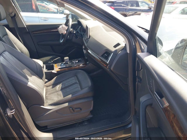 45170324 :رقم المزاد ، WA1ANAFY6J2022335 vin ، 2018 Audi Q5 2.0t Premium/2.0t Tech Premium مزاد بيع