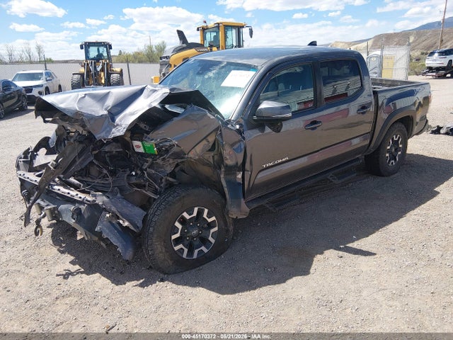 45170372 :رقم المزاد ، 5TFCZ5AN3MX274705 vin ، 2021 Toyota Tacoma Trd Off-road مزاد بيع