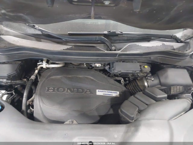 Продажа на аукционе авто 2016 Honda Pilot Touring, vin: 5FNYF6H91GB071002, номер лота: 45170395