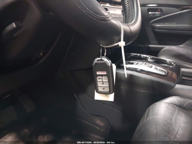 Продажа на аукционе авто 2016 Honda Pilot Touring, vin: 5FNYF6H91GB071002, номер лота: 45170395