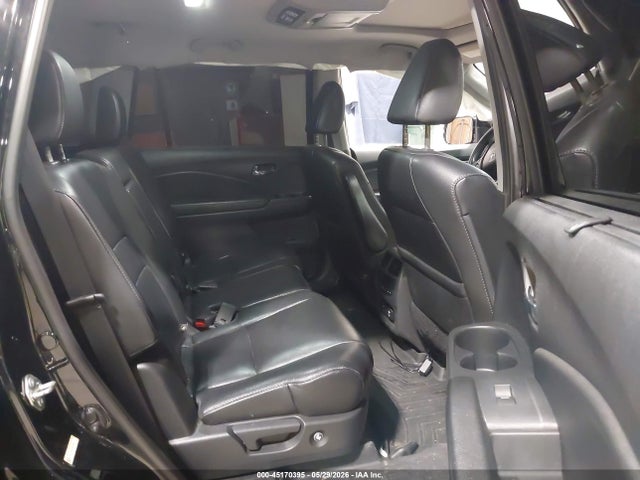 Продажа на аукционе авто 2016 Honda Pilot Touring, vin: 5FNYF6H91GB071002, номер лота: 45170395