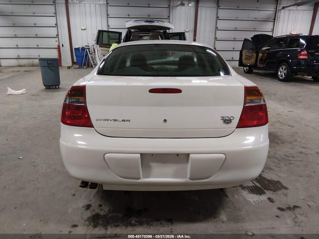 45170396 :رقم المزاد ، 2C3HE66G24H657481 vin ، 2004 Chrysler 300m مزاد بيع