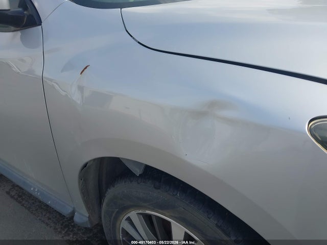 45170403 :رقم المزاد ، 5N1DR2MN1HC649823 vin ، 2017 Nissan Pathfinder Sv مزاد بيع