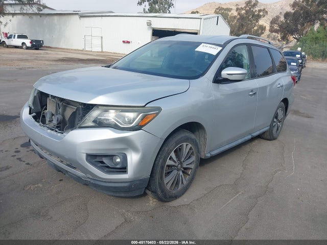 45170403 :رقم المزاد ، 5N1DR2MN1HC649823 vin ، 2017 Nissan Pathfinder Sv مزاد بيع