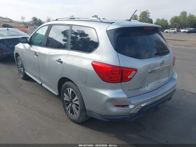 45170403 :رقم المزاد ، 5N1DR2MN1HC649823 vin ، 2017 Nissan Pathfinder Sv مزاد بيع