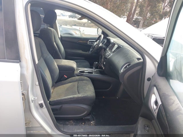 45170403 :رقم المزاد ، 5N1DR2MN1HC649823 vin ، 2017 Nissan Pathfinder Sv مزاد بيع