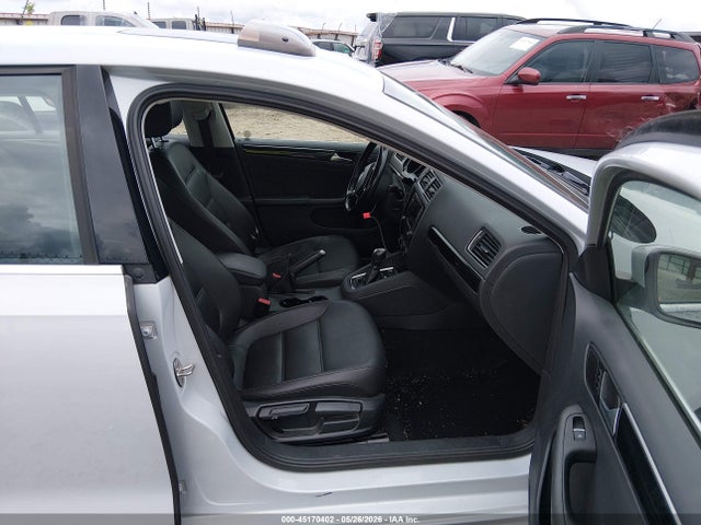 Продажа на аукционе авто 2017 Volkswagen Jetta 1.8t Sel/1.8t Sel Premium, vin: 3VWL17AJXHM353944, номер лота: 45170402