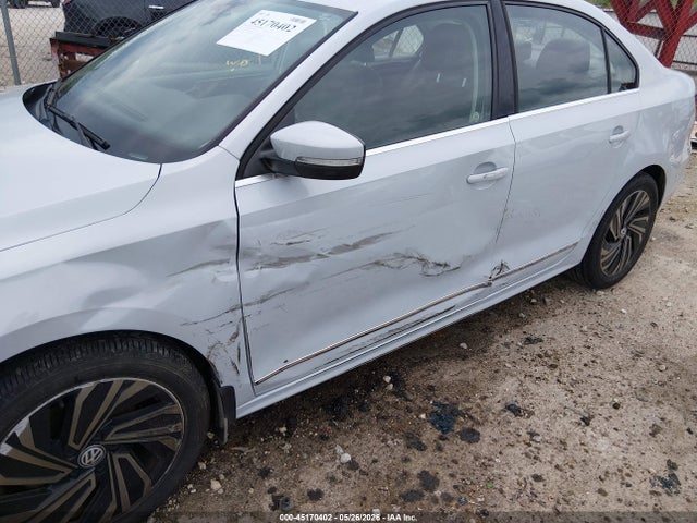 Продажа на аукционе авто 2017 Volkswagen Jetta 1.8t Sel/1.8t Sel Premium, vin: 3VWL17AJXHM353944, номер лота: 45170402