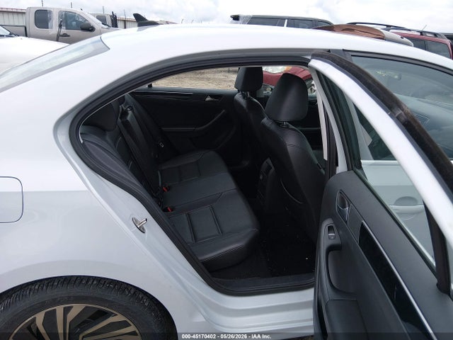 Продажа на аукционе авто 2017 Volkswagen Jetta 1.8t Sel/1.8t Sel Premium, vin: 3VWL17AJXHM353944, номер лота: 45170402