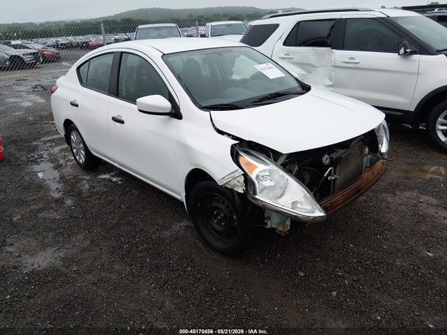 2017 Nissan Versa 1.6 S მანქანა იყიდება აუქციონზე, vin: 3N1CN7AP4HL887297, აუქციონის ნომერი: 45170456