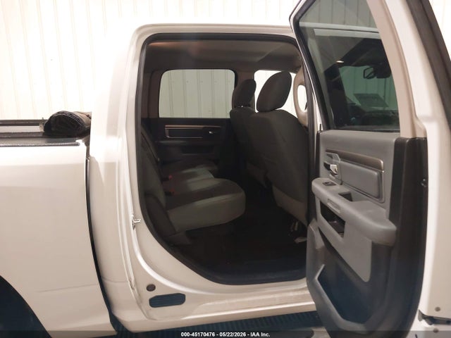 45170476 :رقم المزاد ، 1C6RR7LT3JS257372 vin ، 2018 Ram 1500 Big Horn  4x4 5'7 Box مزاد بيع