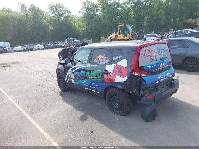 2020 Kia Soul Lx მანქანა იყიდება აუქციონზე, vin: KNDJ23AU0L7024988, აუქციონის ნომერი: 45170487