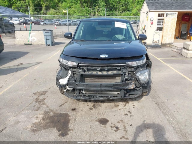 2020 Kia Soul Lx მანქანა იყიდება აუქციონზე, vin: KNDJ23AU0L7024988, აუქციონის ნომერი: 45170487