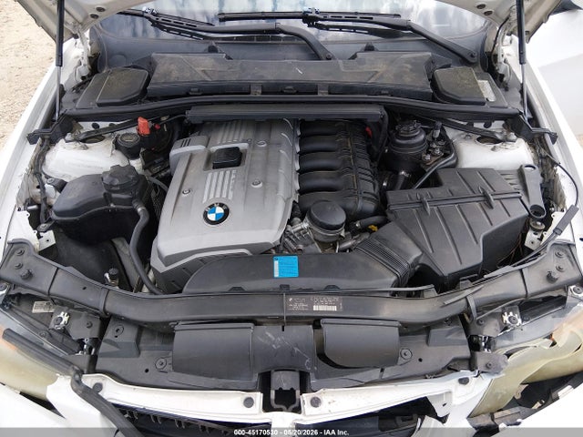 2006 Bmw 325i მანქანა იყიდება აუქციონზე, vin: WBAVB17526NK37752, აუქციონის ნომერი: 45170530