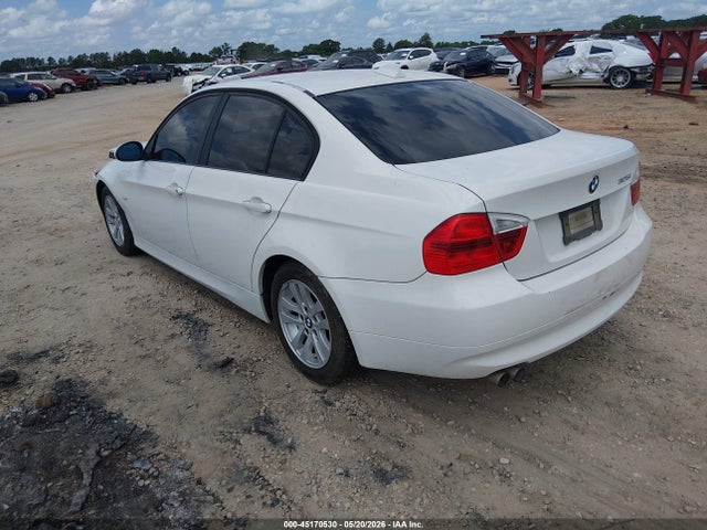 2006 Bmw 325i მანქანა იყიდება აუქციონზე, vin: WBAVB17526NK37752, აუქციონის ნომერი: 45170530